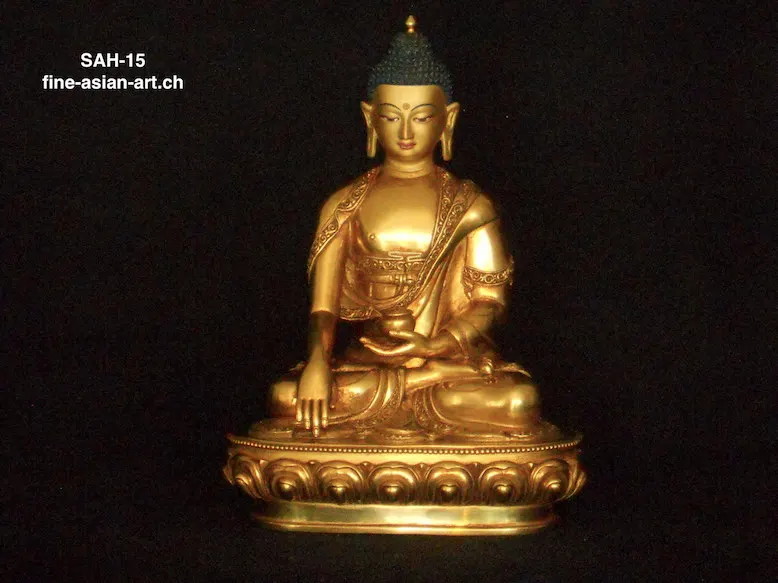 Vergoldeter Buddha Shakyamuni mit dunkelblauem Haar auf doppeltem Lotossockel